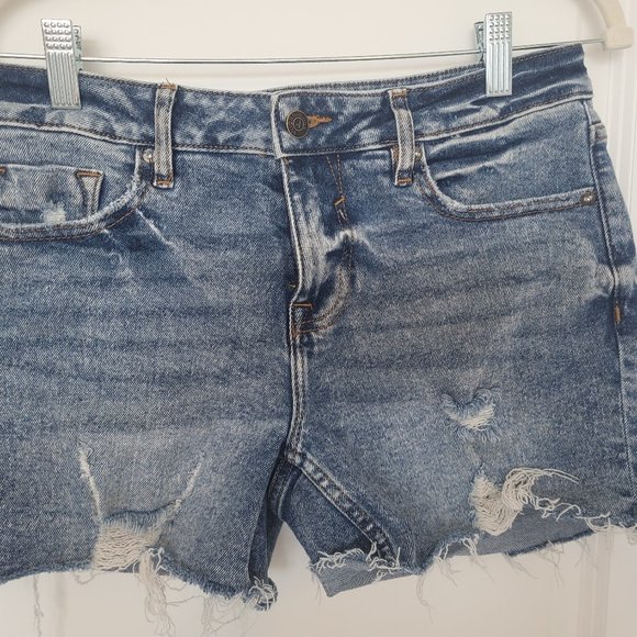 Vigoss Marley Distressed Shorts - Picture 2 of 4
